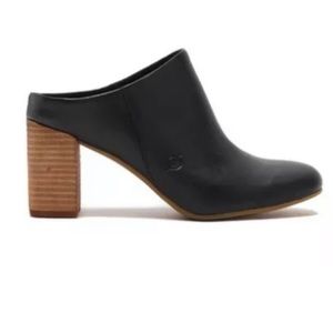 BORN Todd Heeled Mule SZ 9 Black